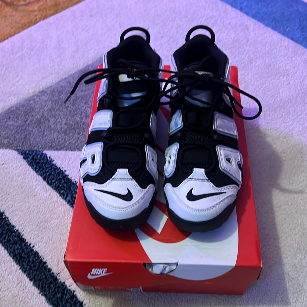 Great Condition Grade School Nike Air More Uptempo